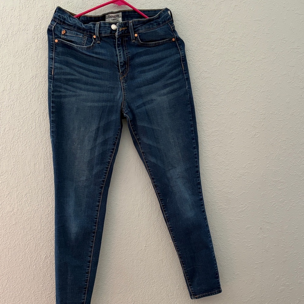 Levi's Dark Blue Skinny Jeans